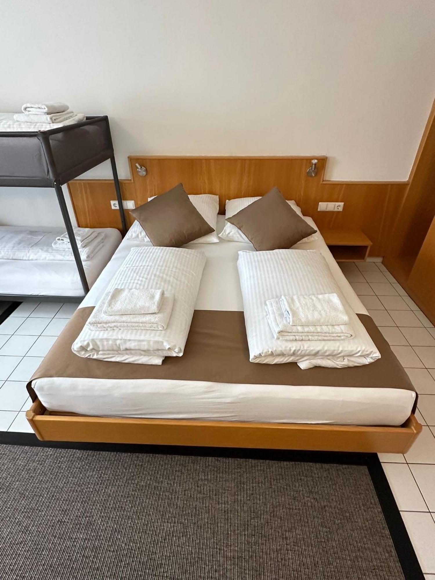 Elha Hotel Stoccarda Esterno foto